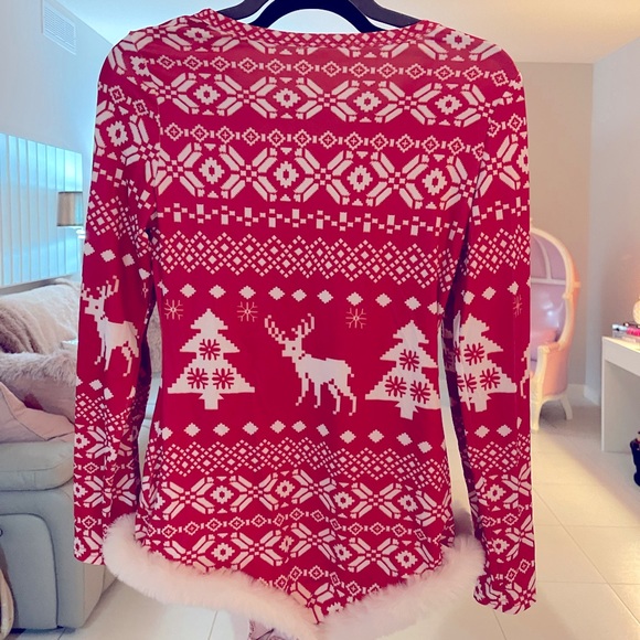 ๐
๐ฝ Christmas Romper Pajama ๐
๐ฝ - Picture 8 of 9